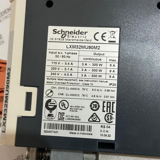 Schneider Electric LXM32MU90M2 Servo Sürücü