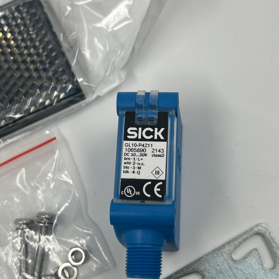 SICK GL10-P4211 Reflektörlü Fotoelektrik Sensör (1065890)
